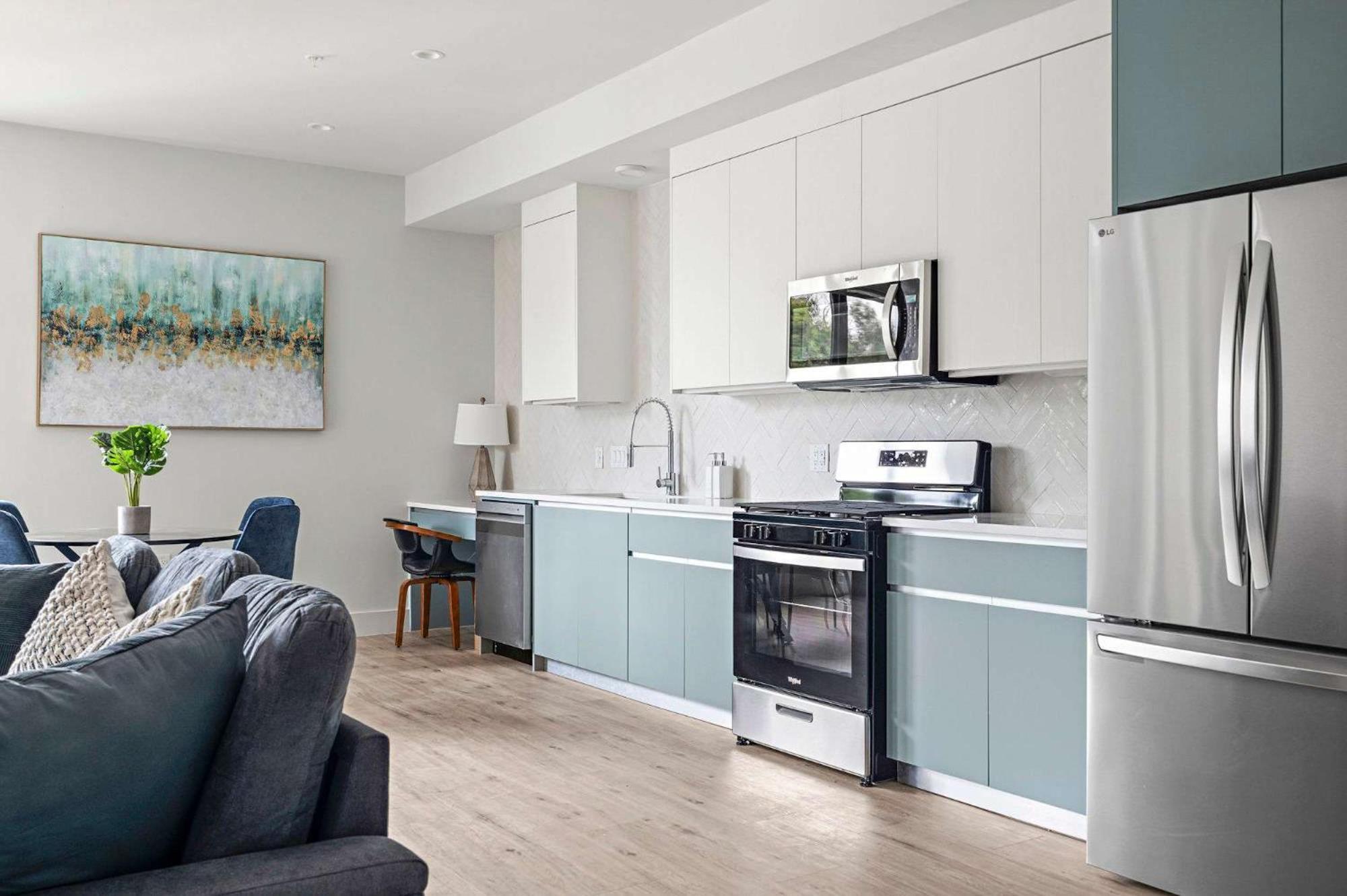 Modern & Newly Renovated 1br Flat West Congress